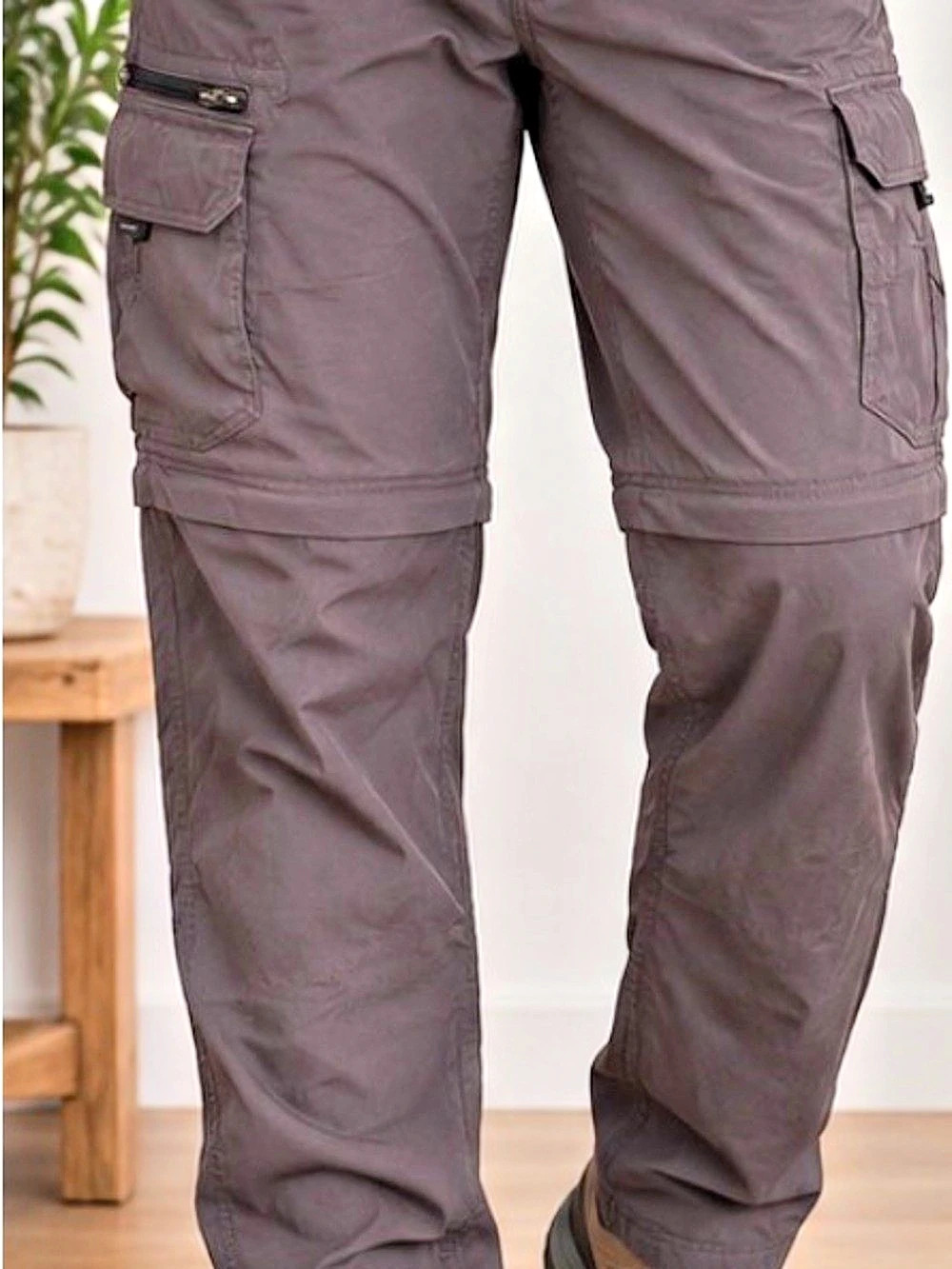 17” w Men's Cargo Pants in Brown